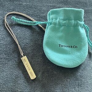 Tiffany & Co. bar necklace!